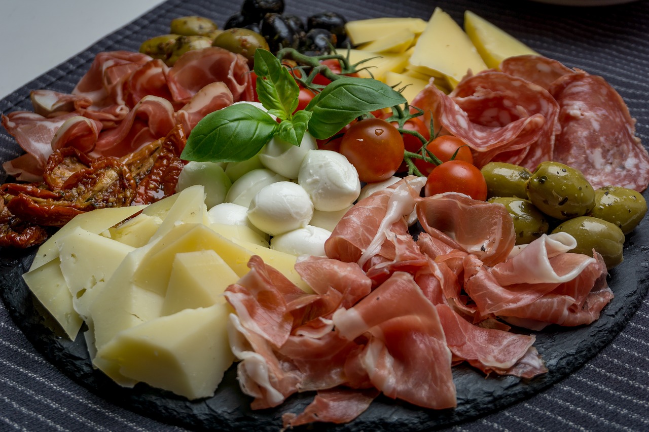 Gran piatto di salumi e formaggi Calabresi