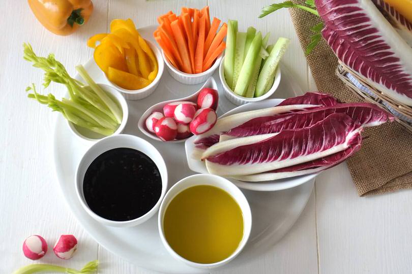 Cruditè di verdure in pinzimonio